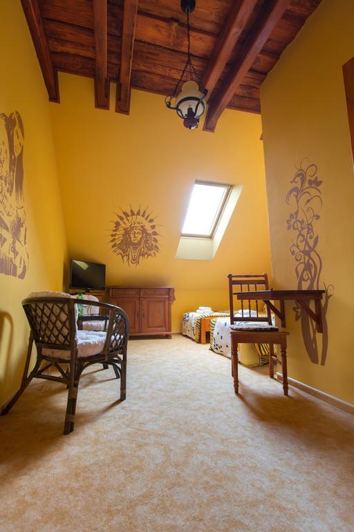 Penzion Country Steak Restaurant Lanskroun Room photo